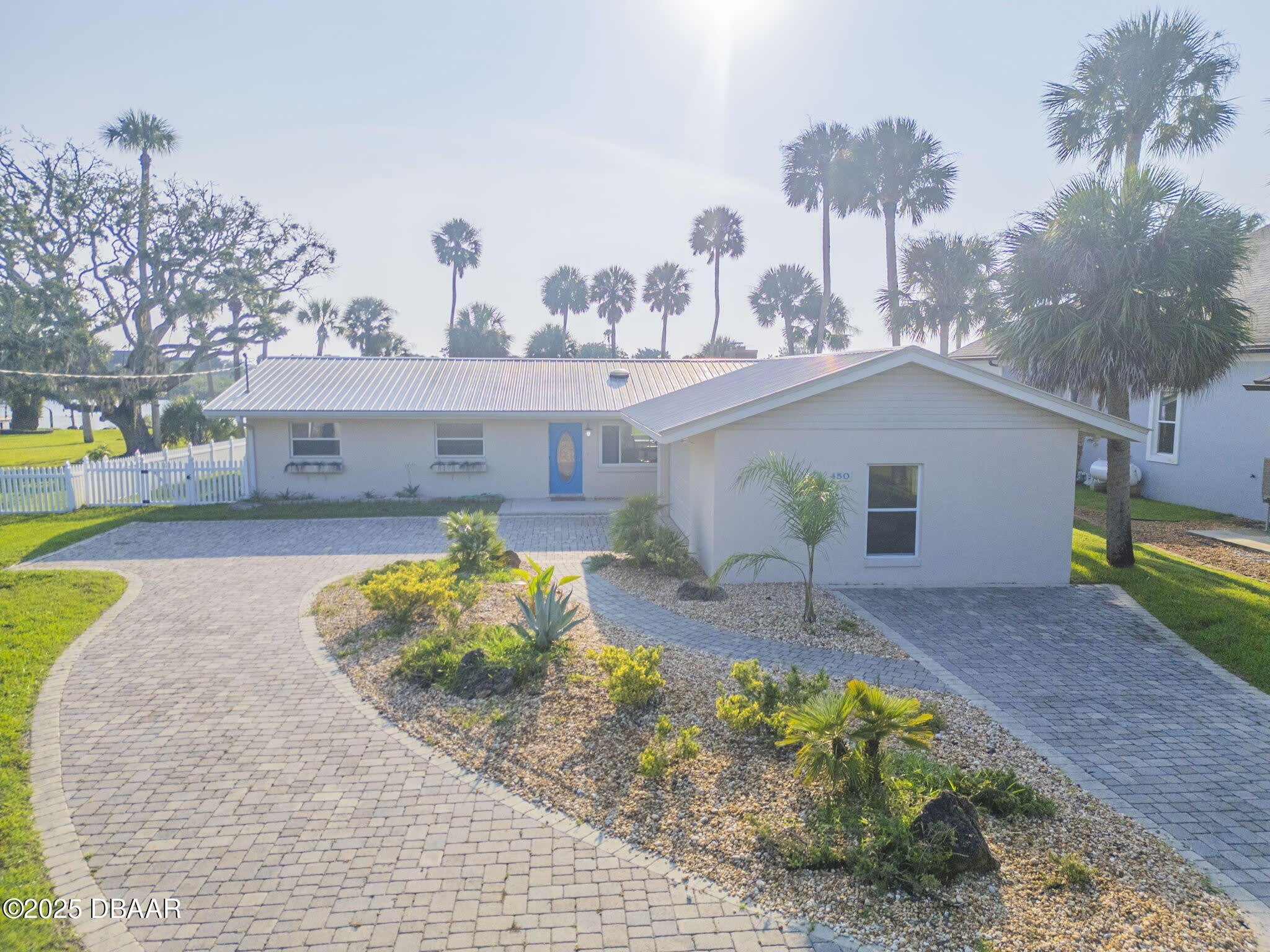 450 Lambert Avenue – photo 3