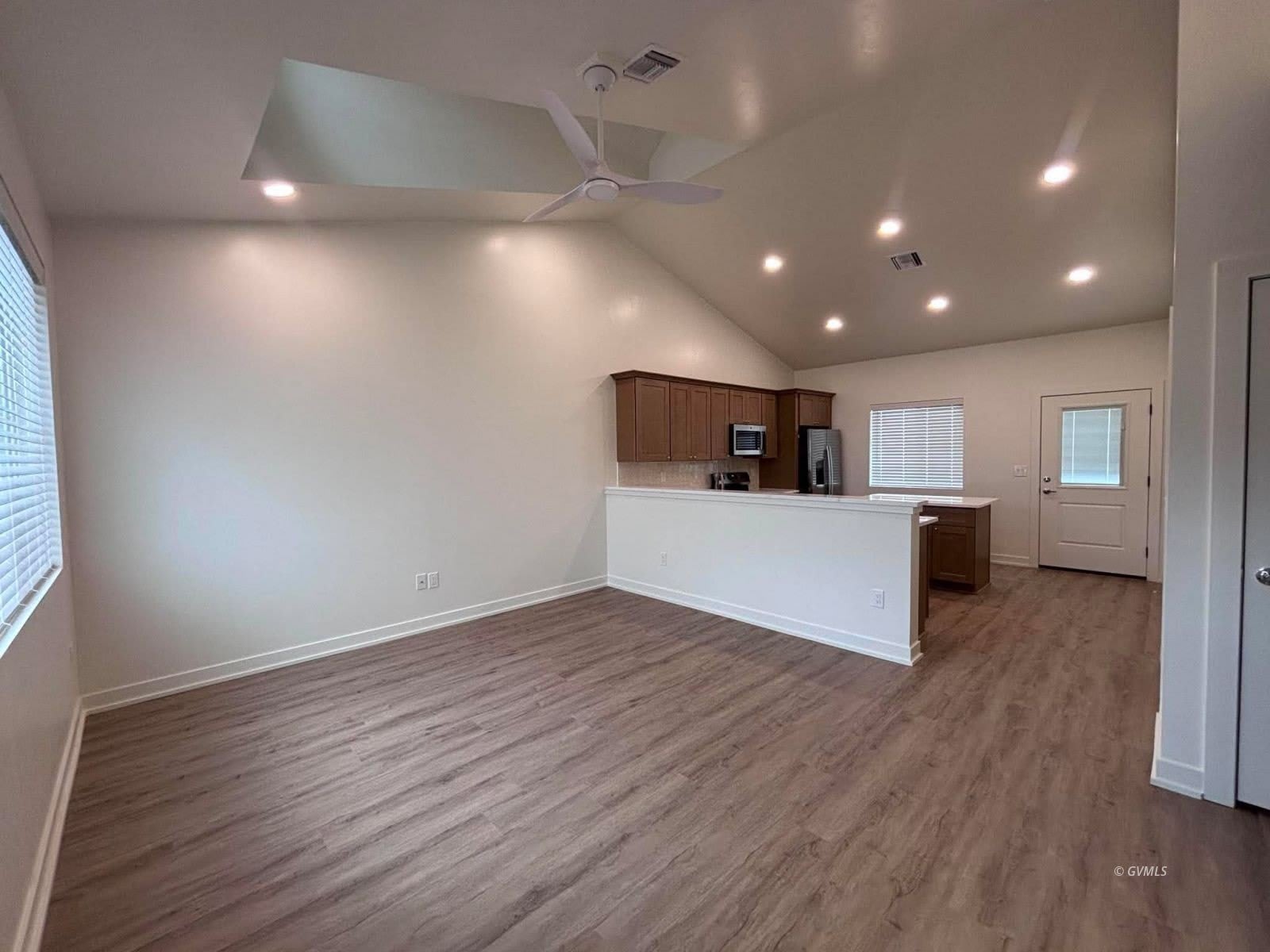 2605 S 20Th Ave – photo 3