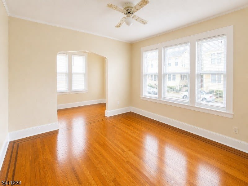 156 Carolina Ave – photo 3