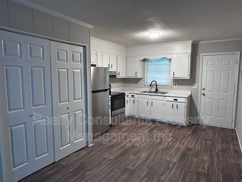 115 Cox Avenue – photo 3