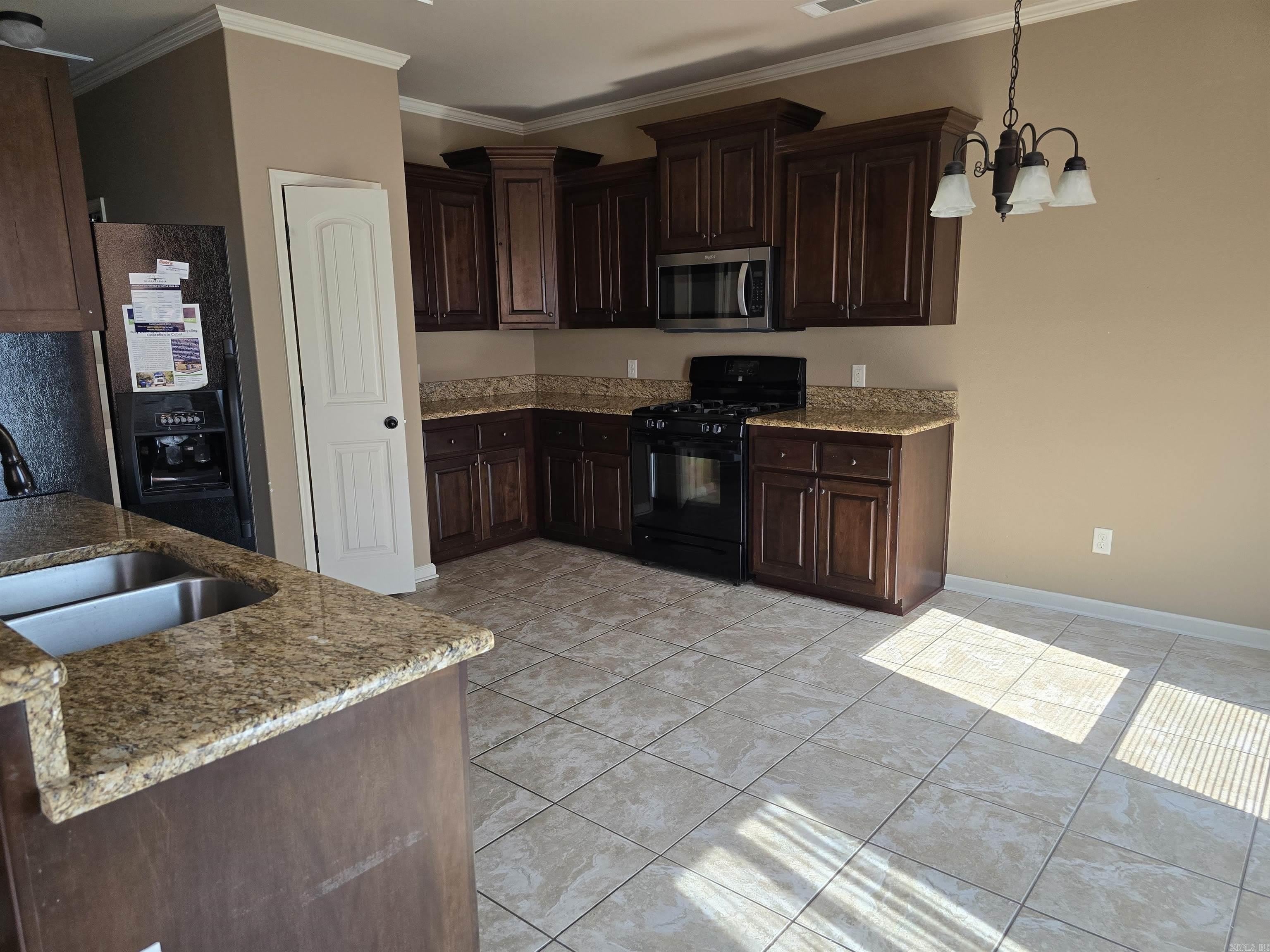 20 Stonehenge Drive – photo 4