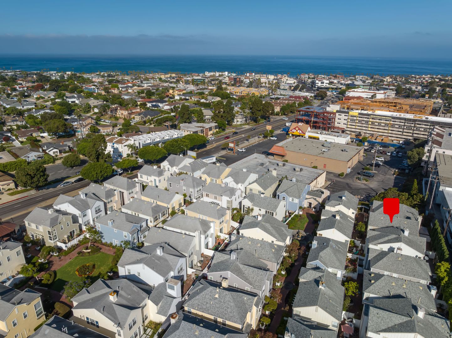 Beautiful Bright Airy 3Br2 5Ba Townhome On The Western Most Corner End Of The Exclusive 1800 Pch Community Above Restaurants Storefronts Just A Few Blocks To Hollywood Riviera Beach – photo 2