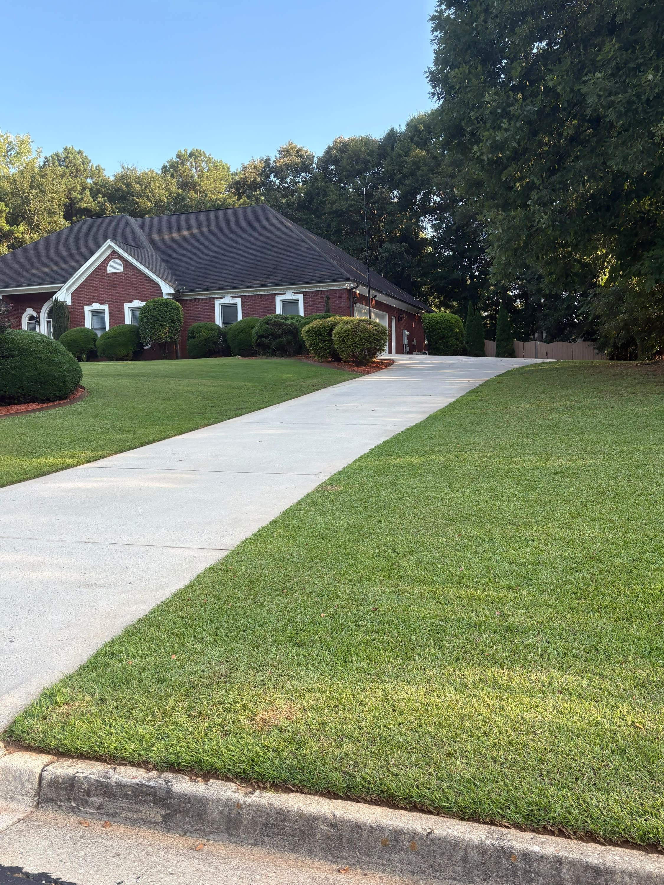 860 Streamside Drive – photo 2