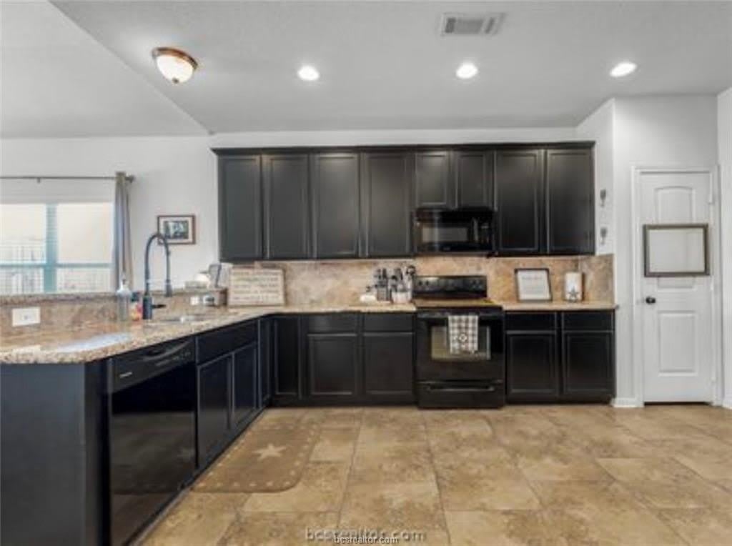 215 Boulder Drive – photo 2