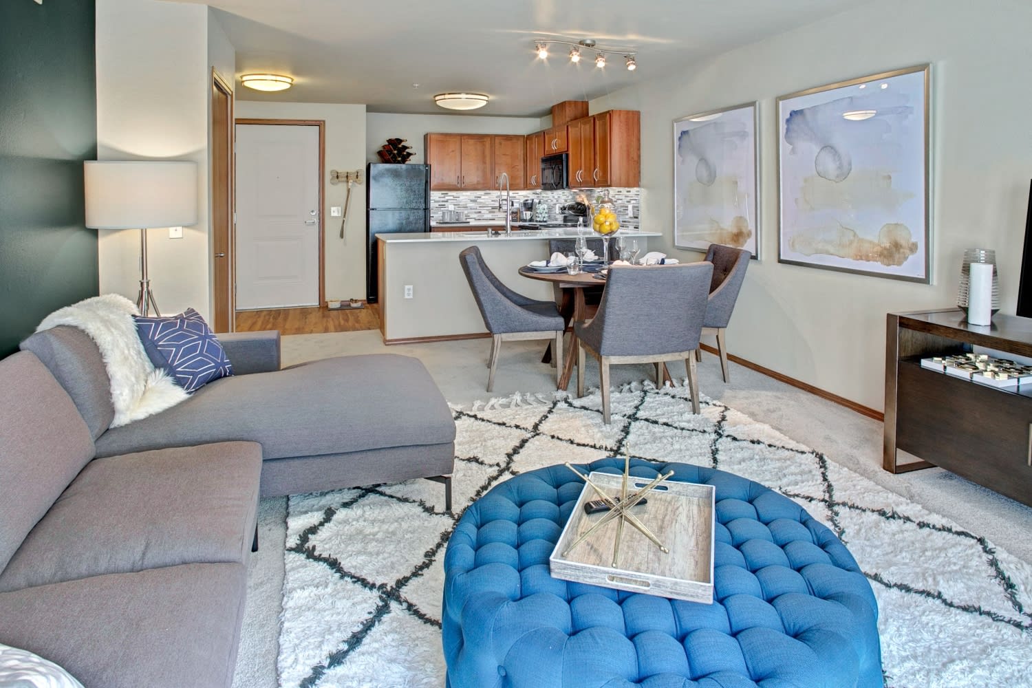 Echo Lake Apartments – photo 5