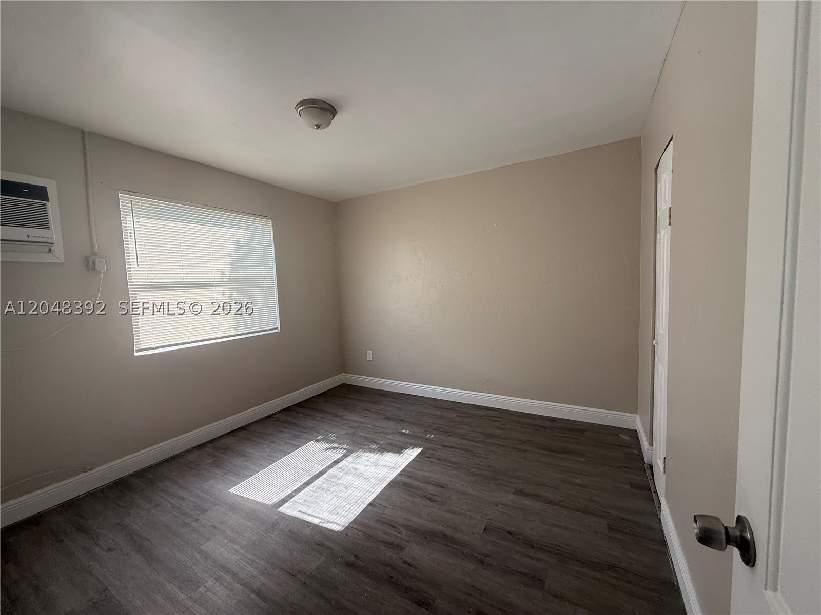 6901 NW 8th Ave – photo 4