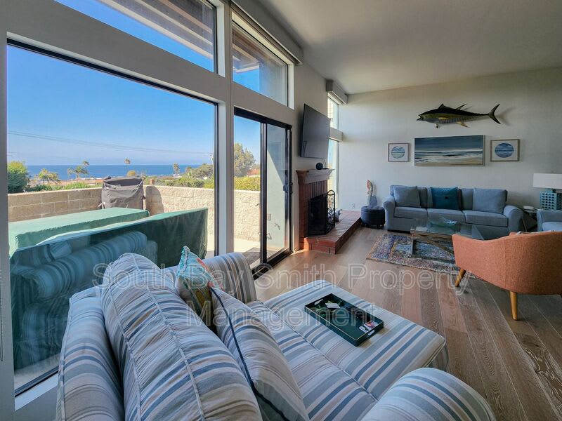 420 Palos Verdes Blvd – photo 2