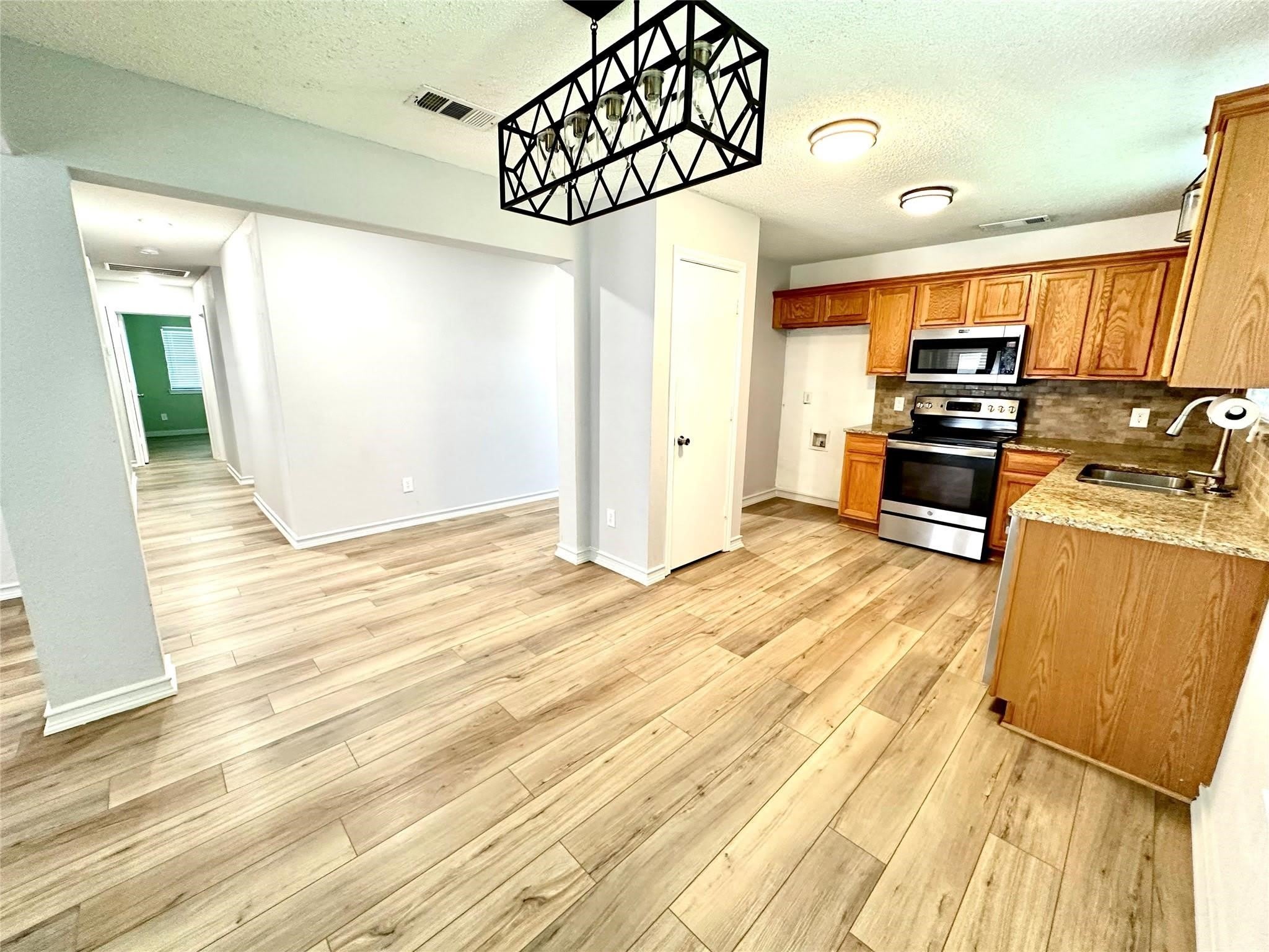 1509 Creekside Avenue – photo 5