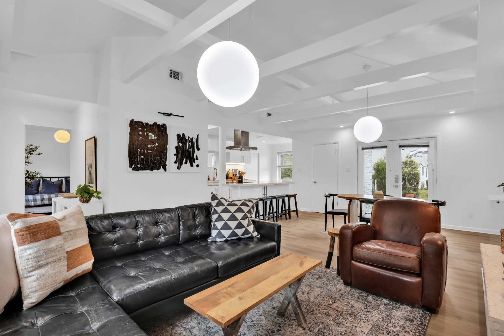 1520 E 49th St – photo 5