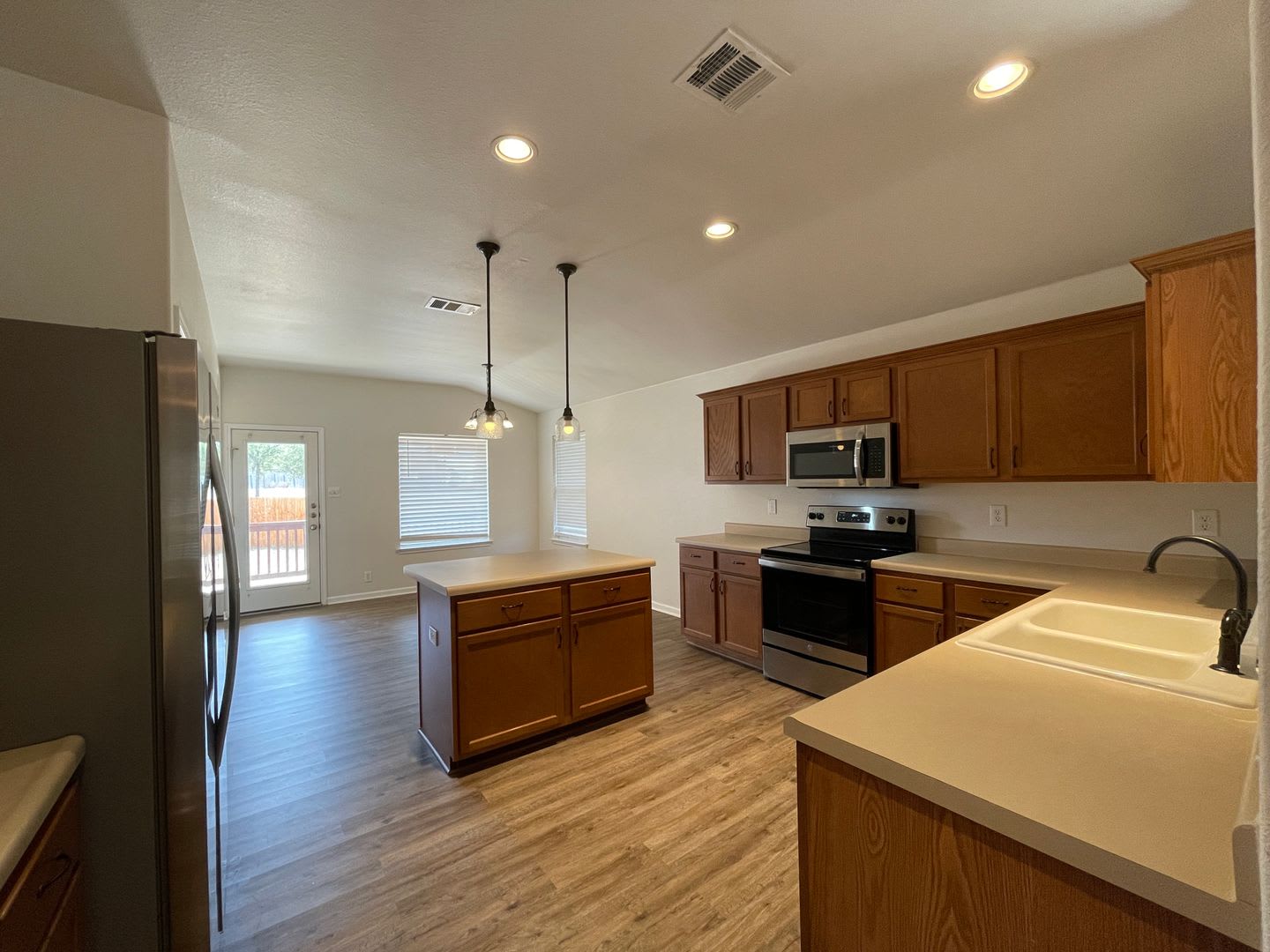 Home for rent – photo 4