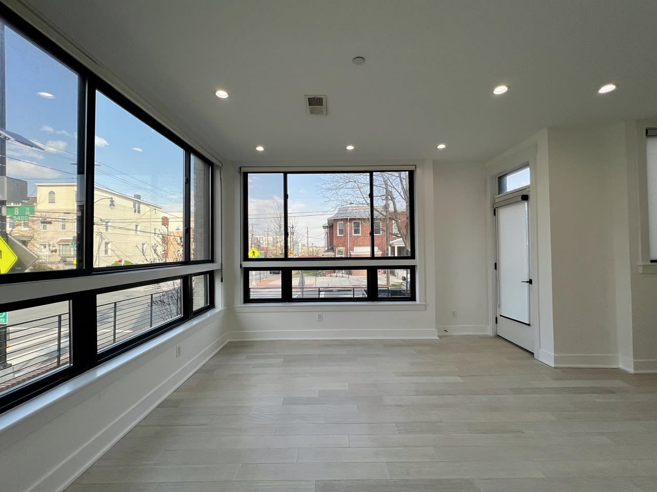 800 Kennedy Street Northwest – photo 2