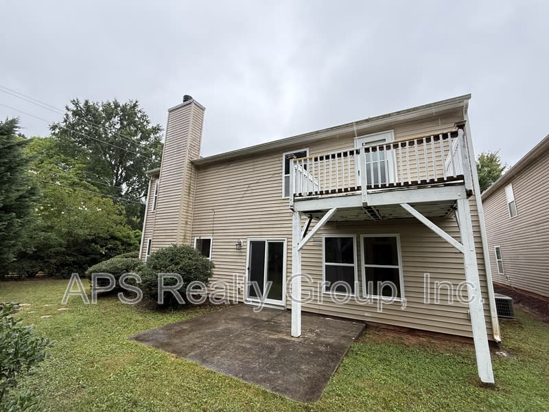 4209 Oak Pointe Drive – photo 2