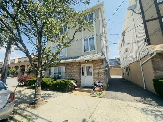 173 W 21St St – photo 1