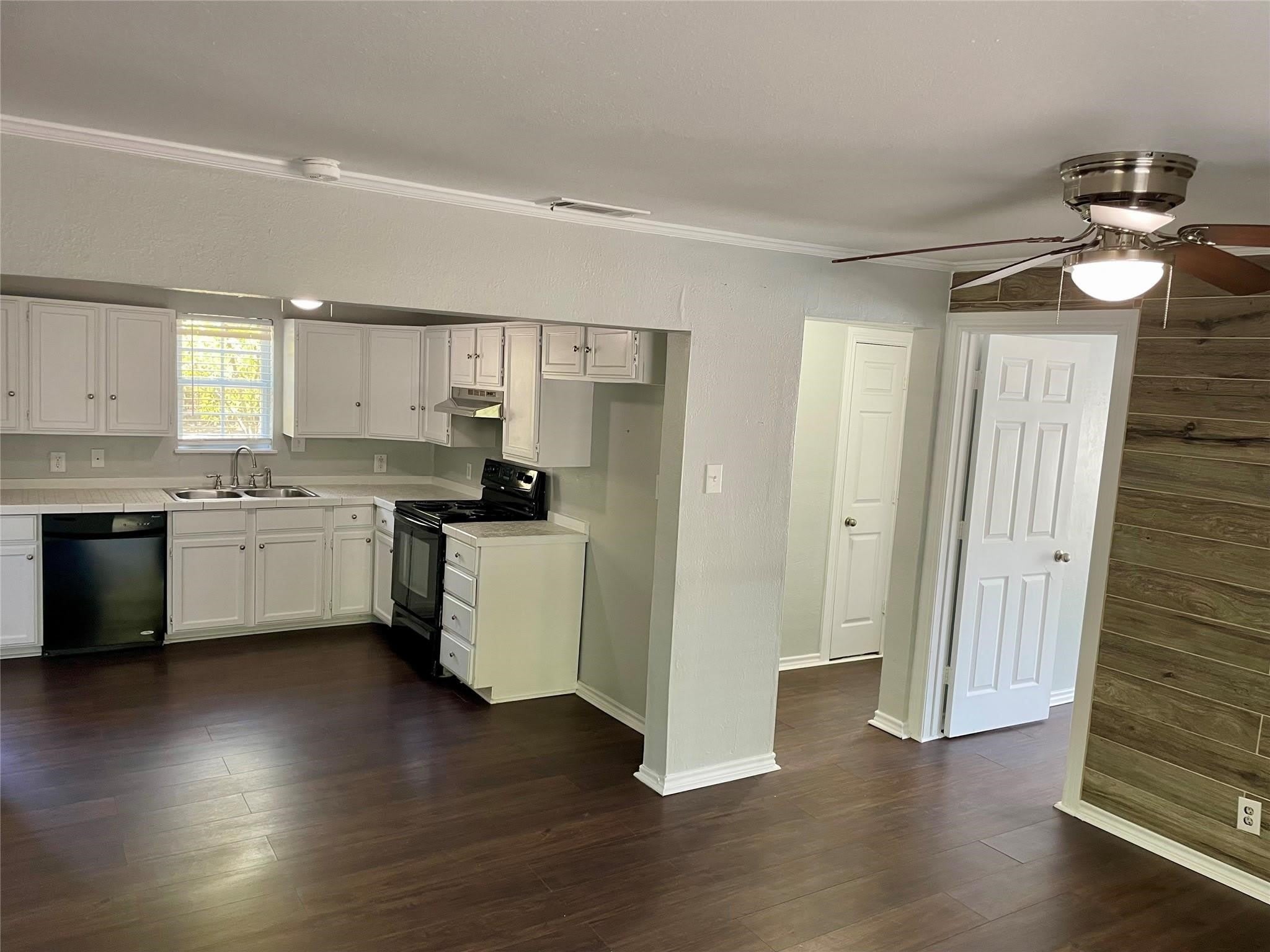 4003 4th Street – photo 3