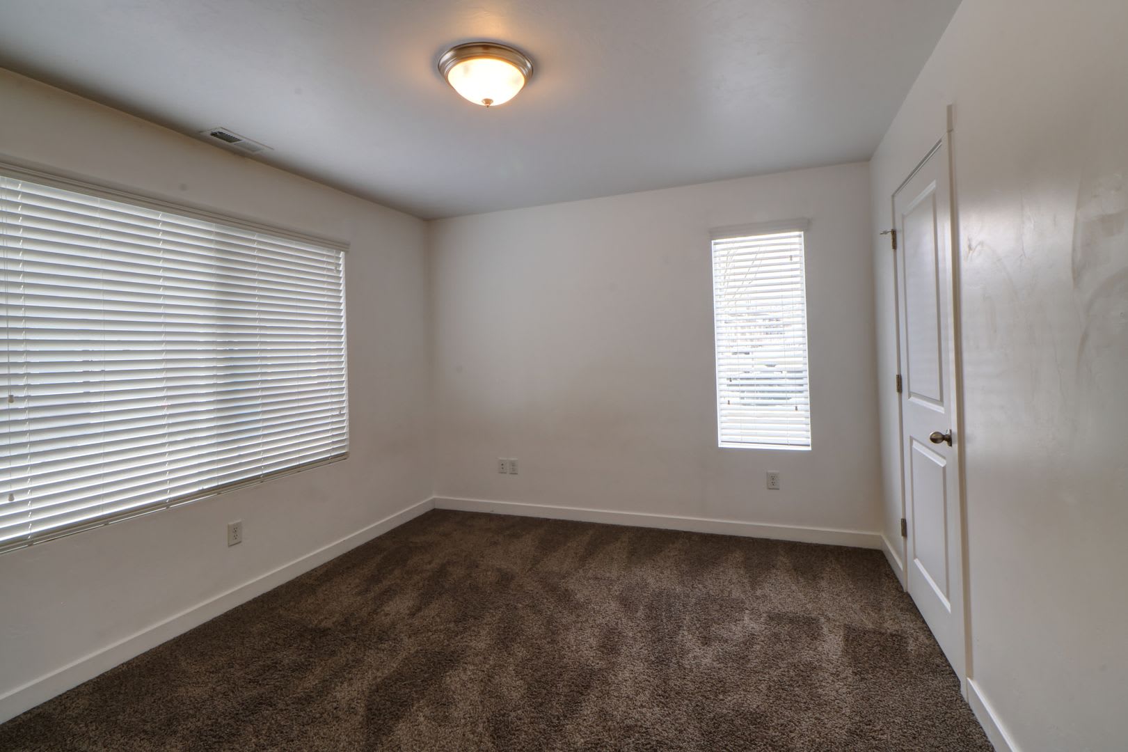 End Unit in Bluffdale – photo 3