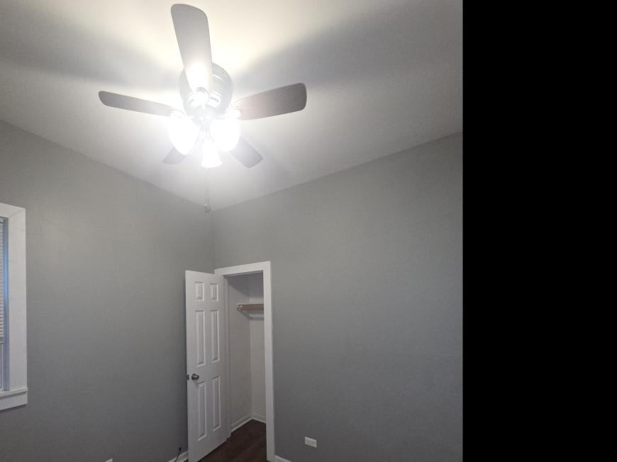 1332 W Barry Ave – photo 4