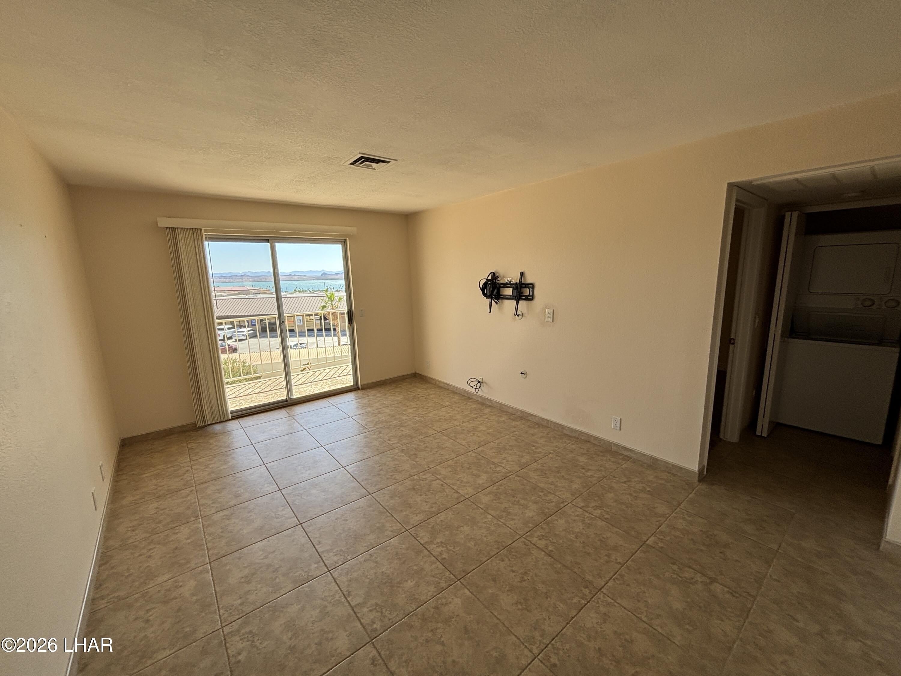 1720 Bahama Ave – photo 4