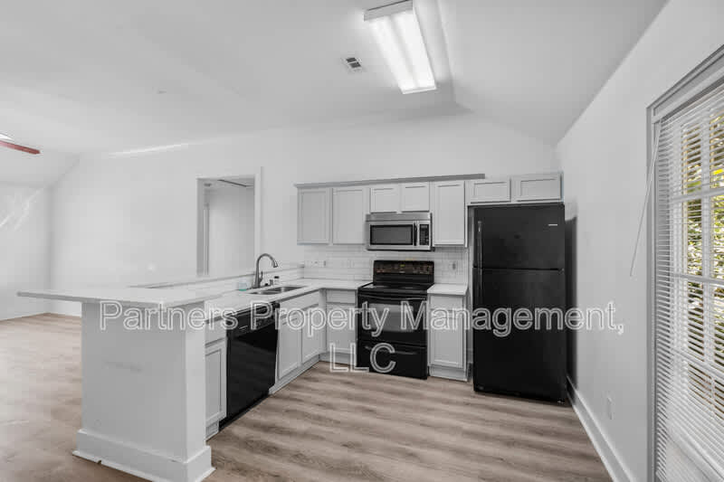 1128 West Hendrix Street – photo 5