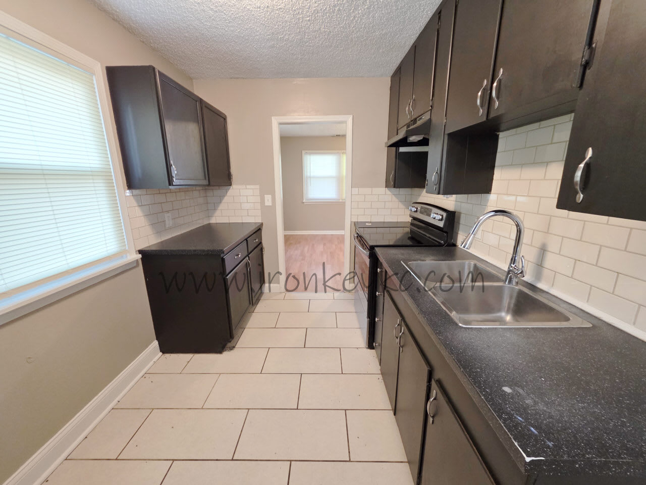 1720 South Hardy Avenue – photo 5