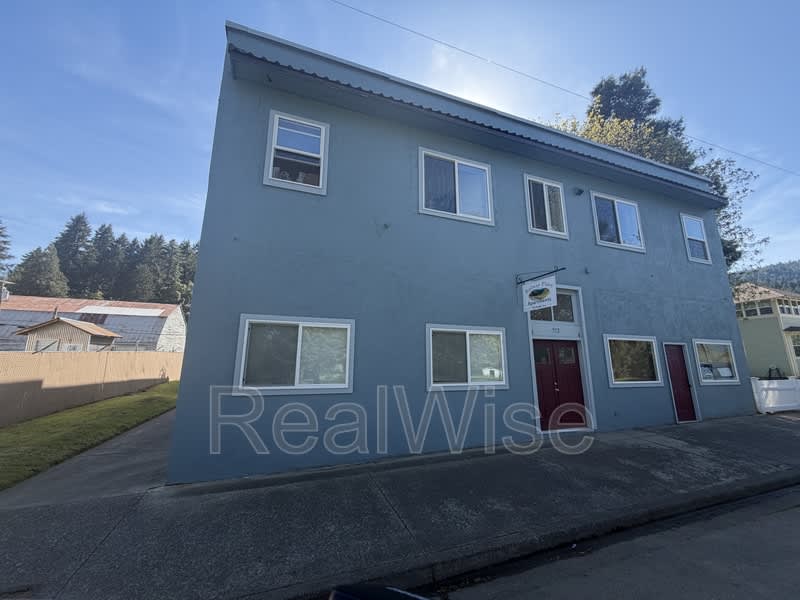552 Pacific Ave – photo 2