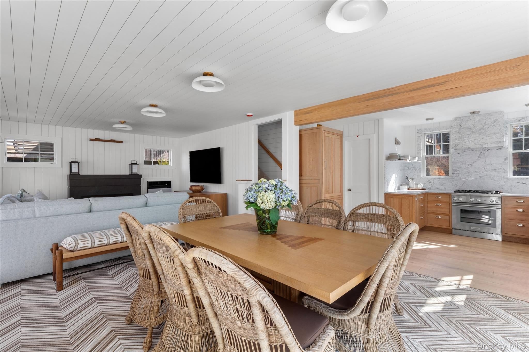105 Clipper Road – photo 3