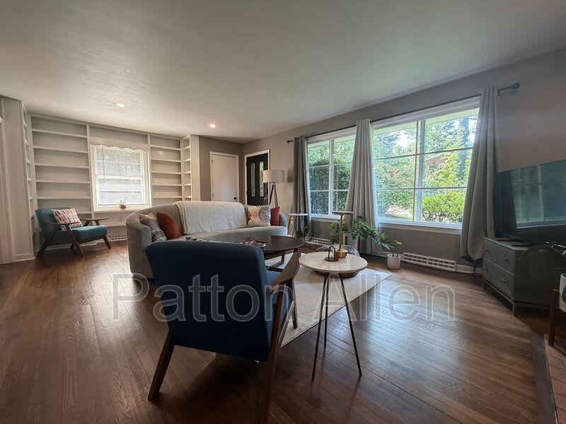 70 Taft Ave – photo 3