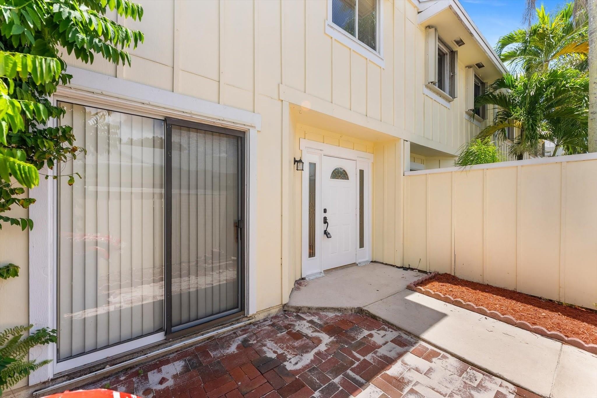 6175 RIVERWALK Lane – photo 3