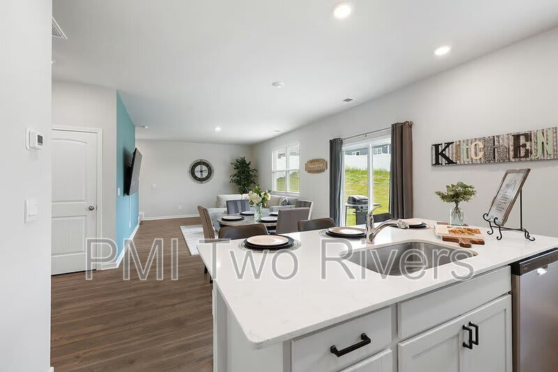 5027 Benelli Drive – photo 1