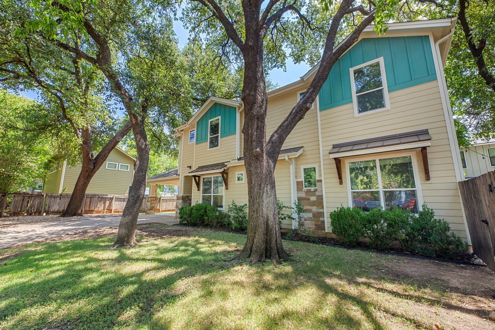 Ut Pre Lease Central Austin 6 Bedroom Home With High End Finishes Large Fenced Turf Yard – photo 4