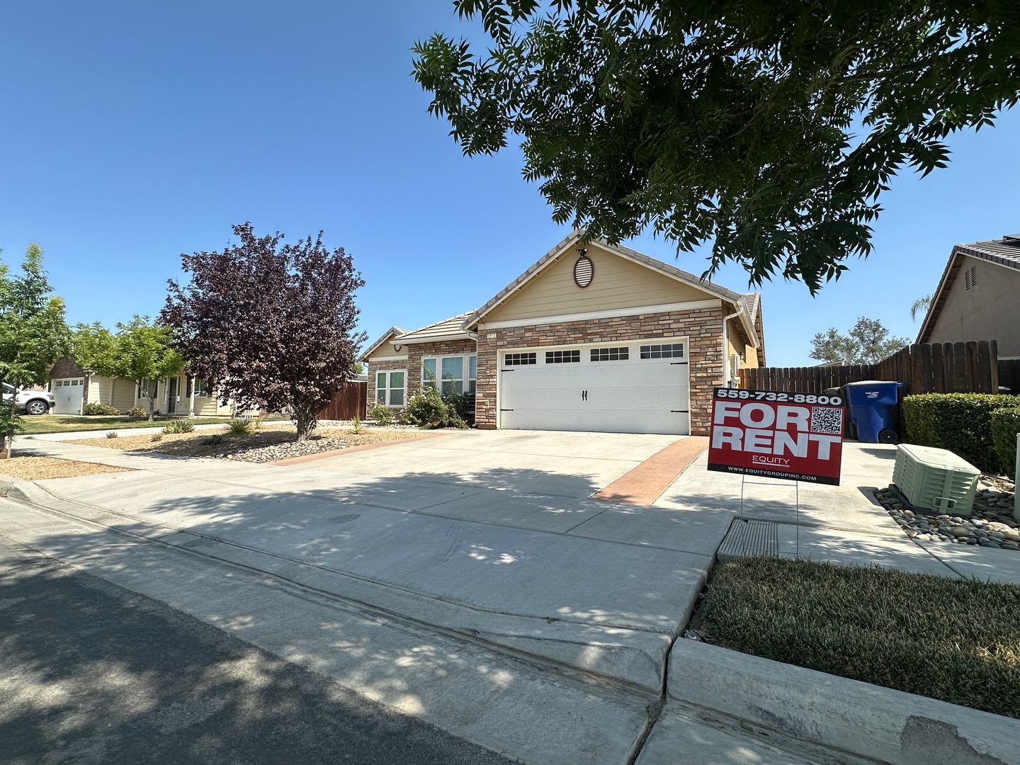 Spacious Lemoore home coming soon, pet friendly! – photo 1