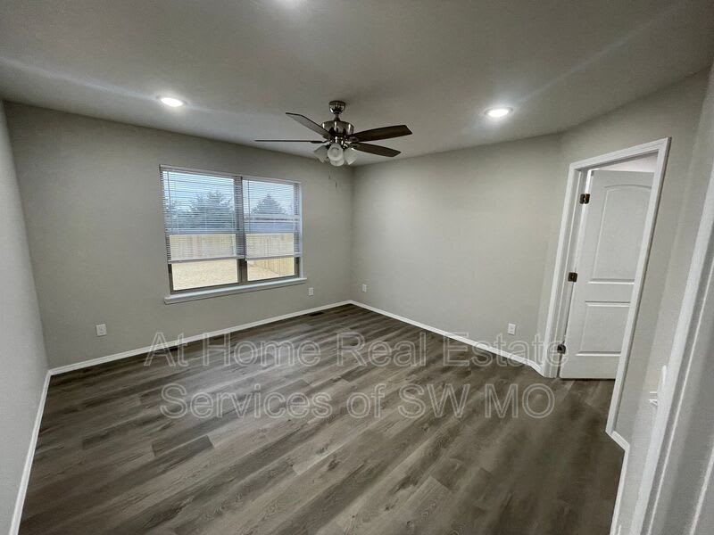 204 Hickory Hills – photo 5