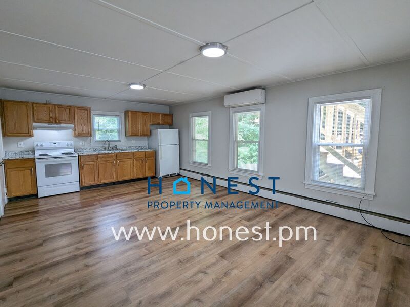 110 Silver Street – photo 1
