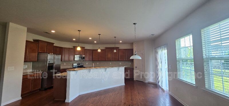 10427 Paisley Abbey Lane – photo 2