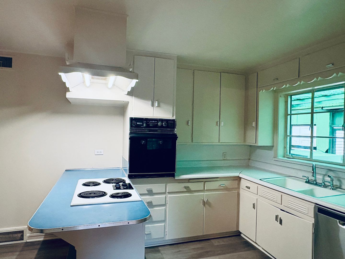 RENT SPECIAL!!!!! Central OKC Vintage Charm – photo 5