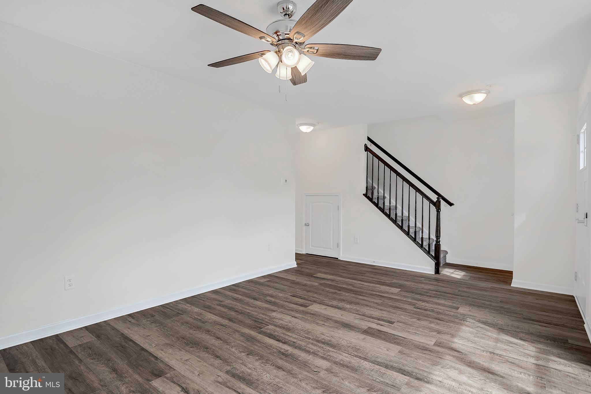 213 SIENNA LANE – photo 5