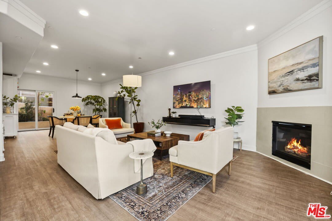 1253 18th St – photo 3