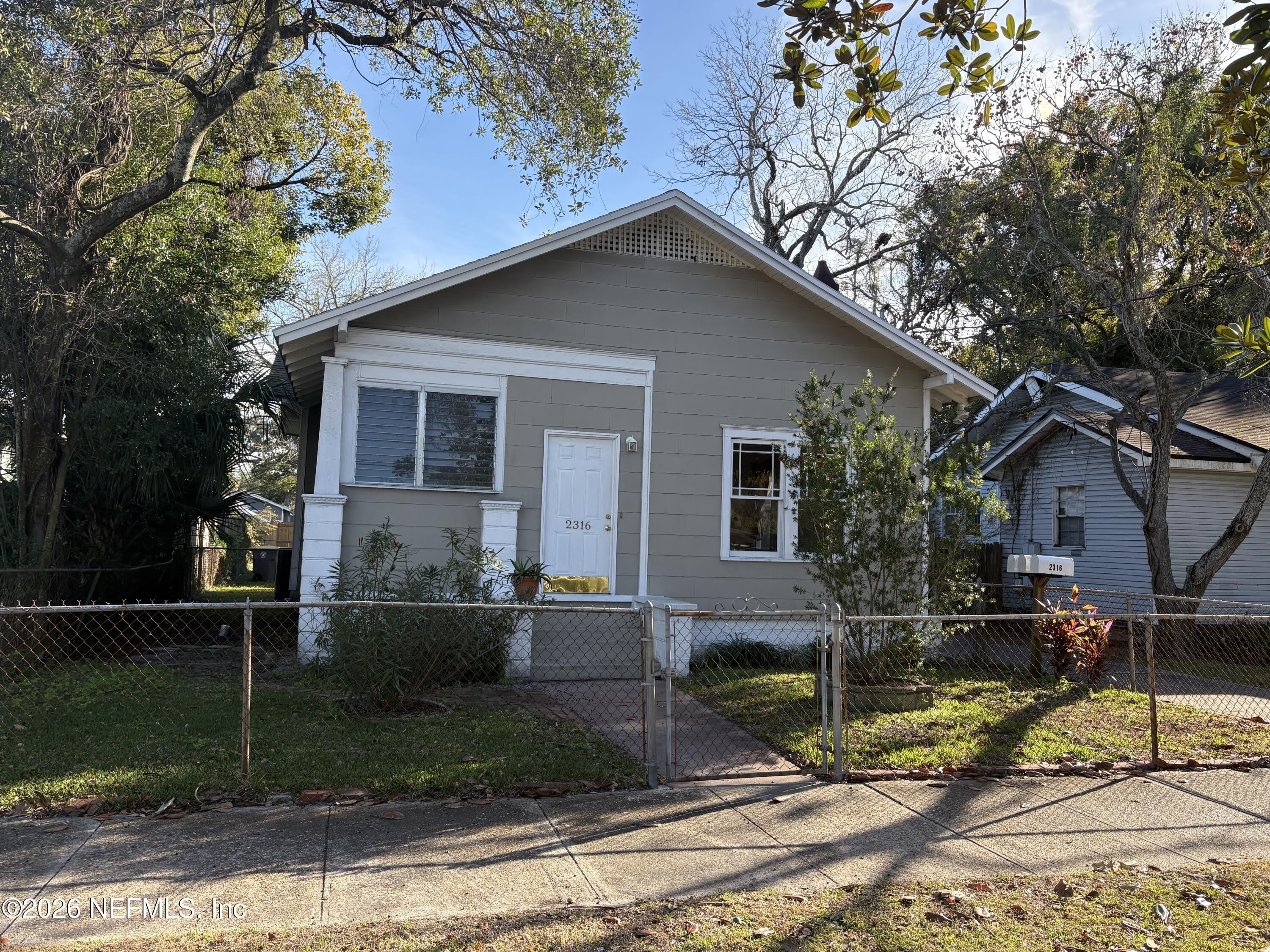 2316 GILMORE Street – photo 2