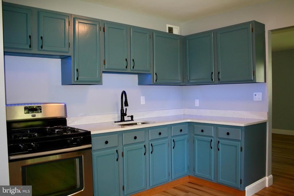124 Stratford Avenue – photo 4