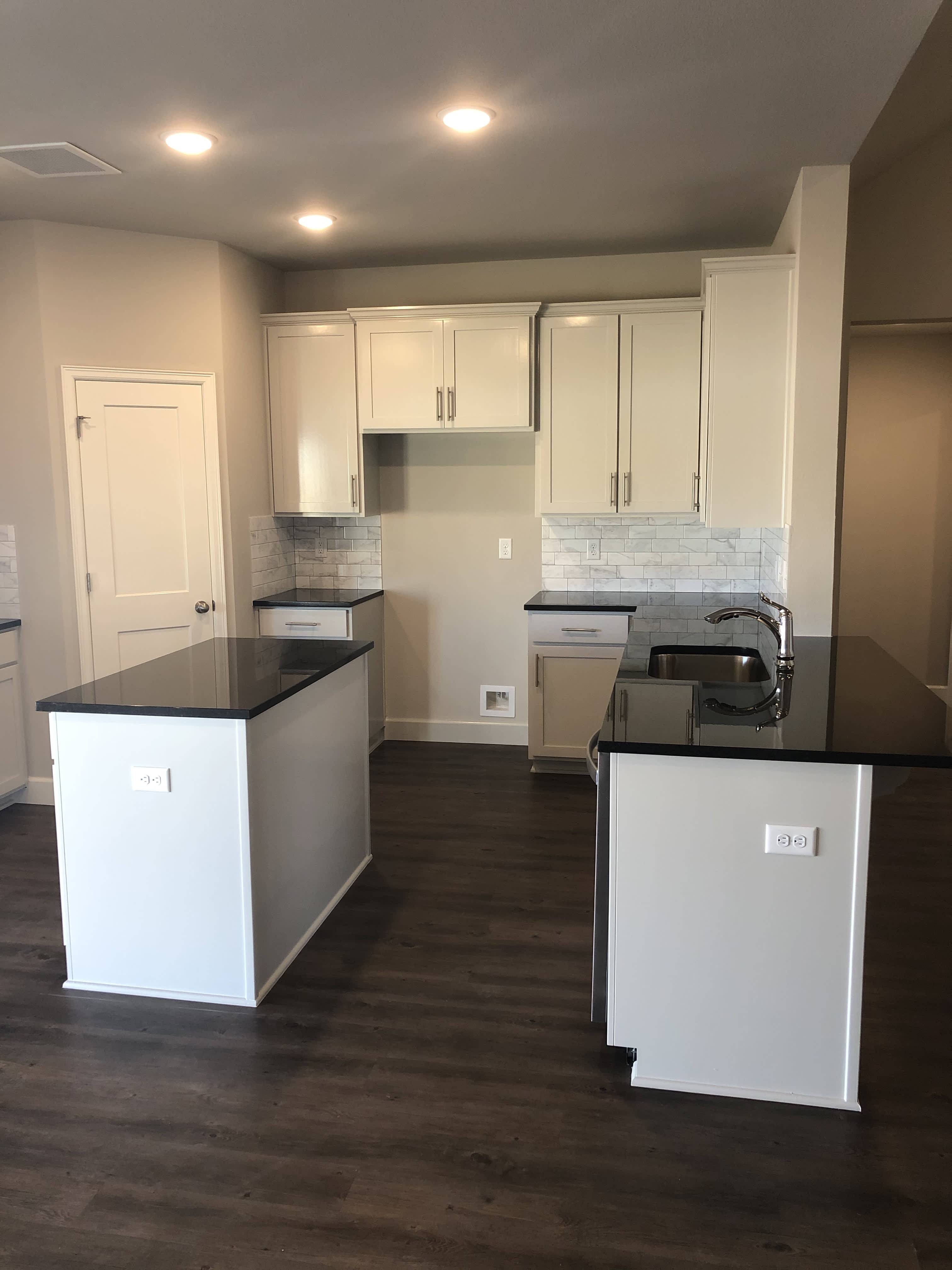 12475 S Oxford Ave – photo 4