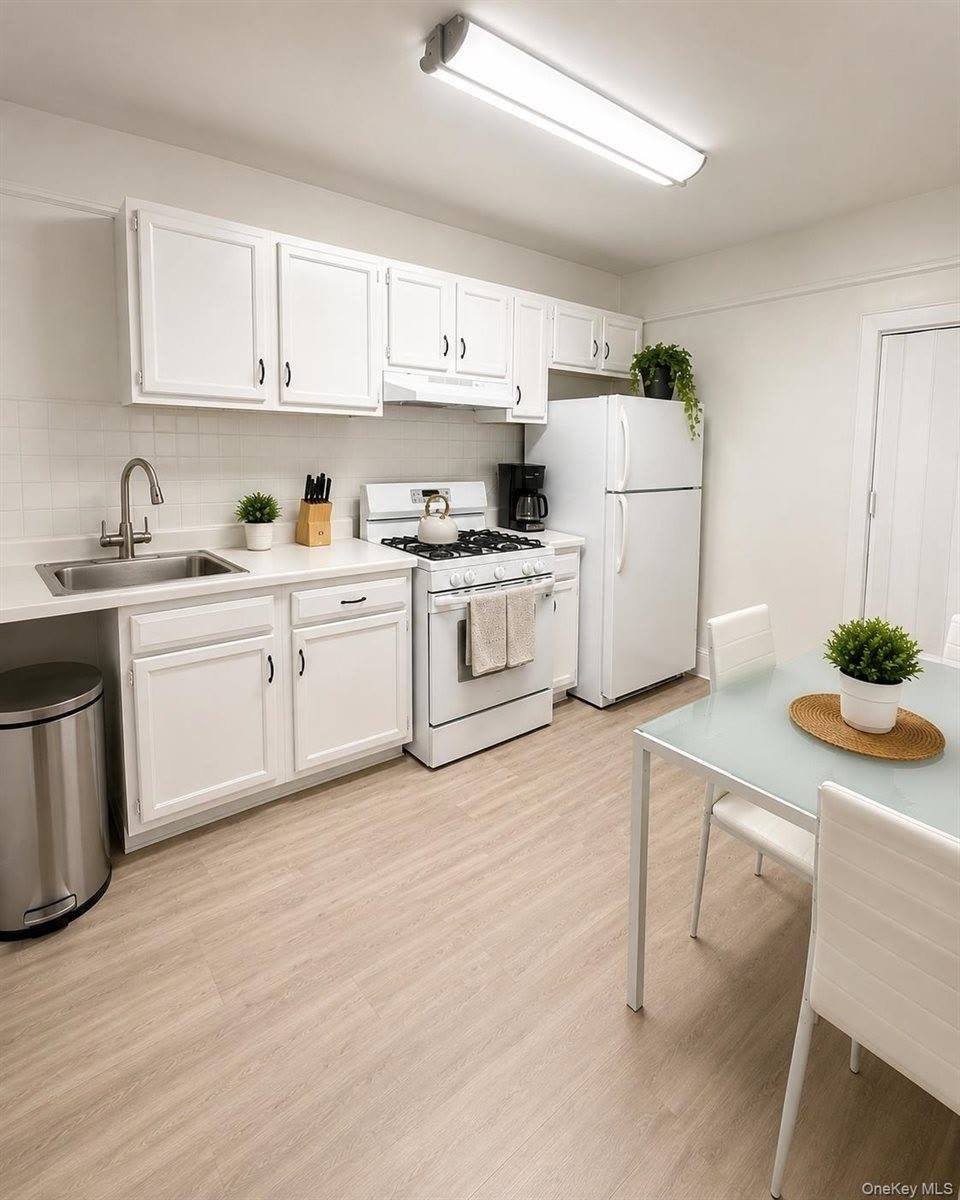 4712 1 2 99Th Street – photo 3