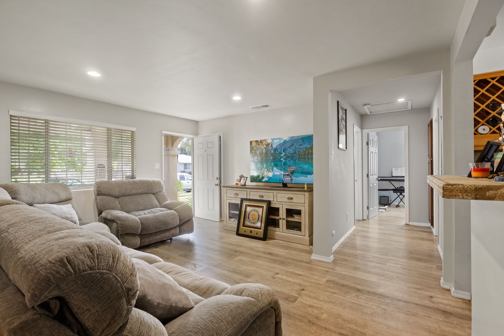 3-Bedroom, 2-Bath Home with Spacious Backyard – photo 5