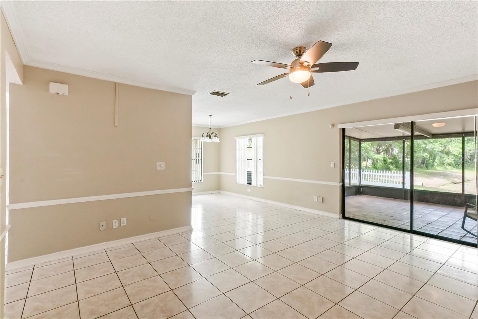 5002 CORVETTE Drive – photo 5