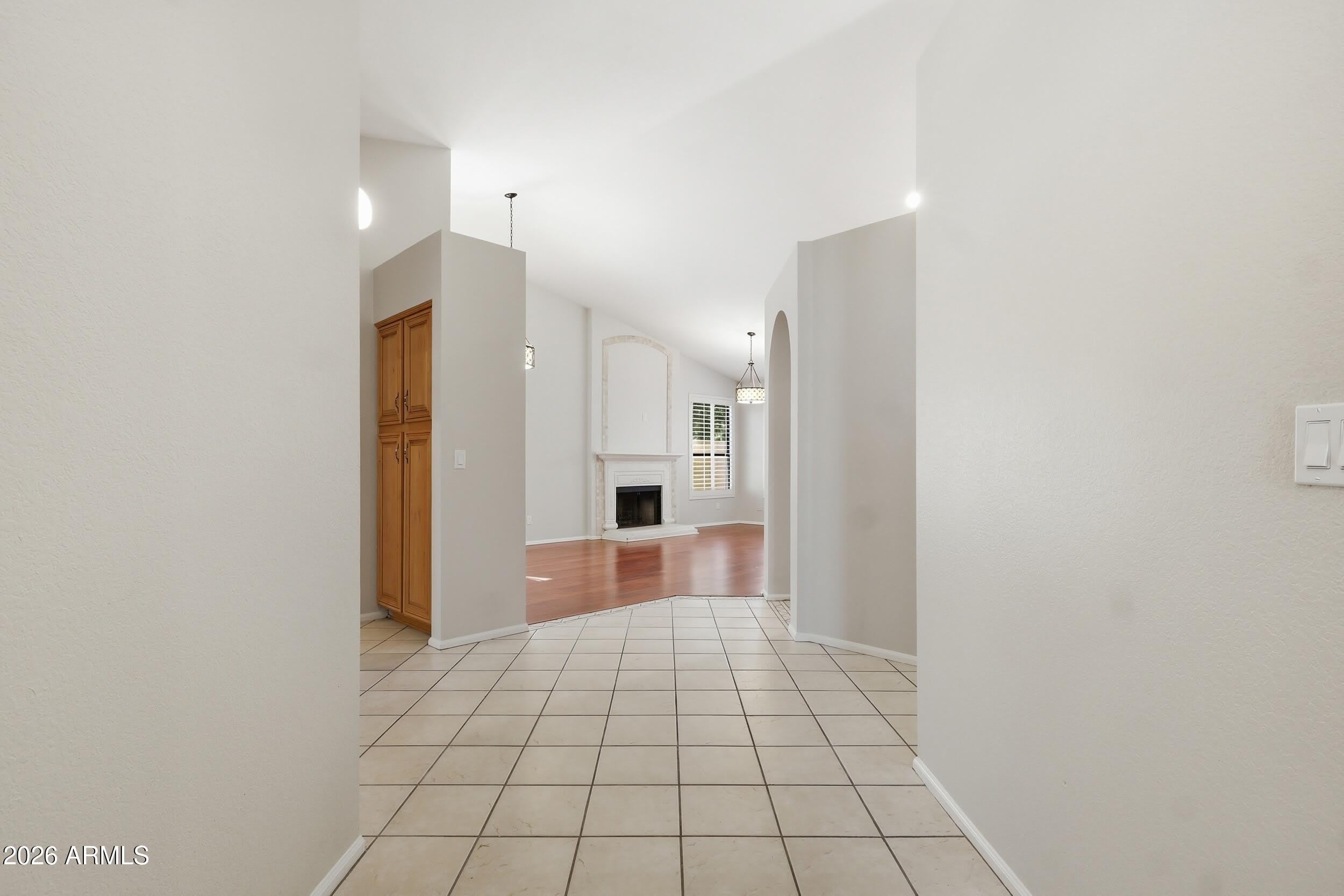 225 W VERA Lane – photo 5