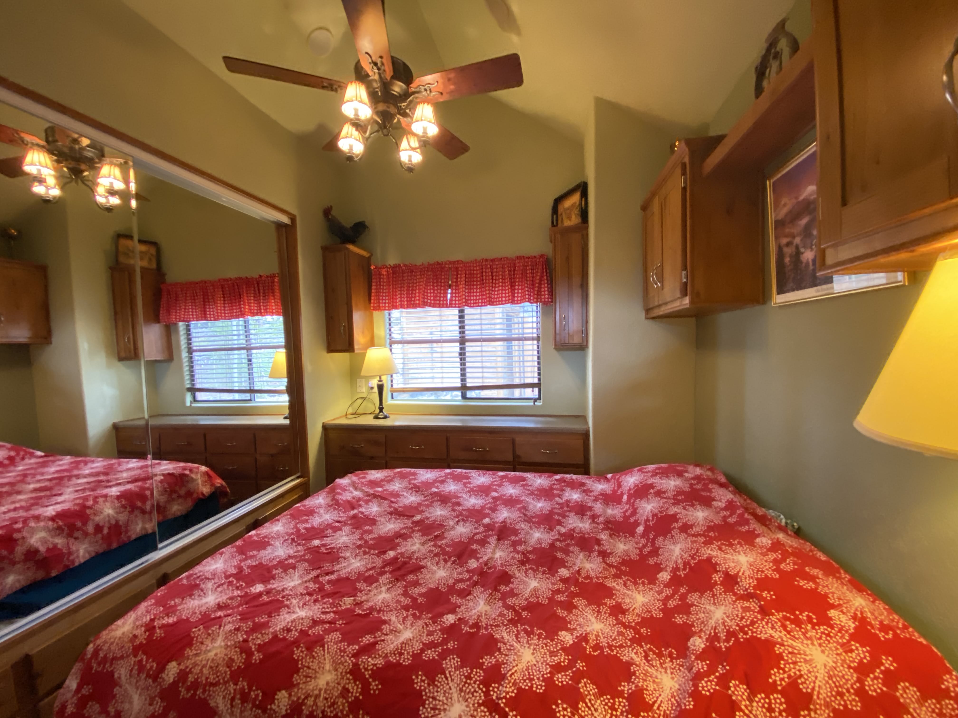 240 Sunshine Lp – photo 1