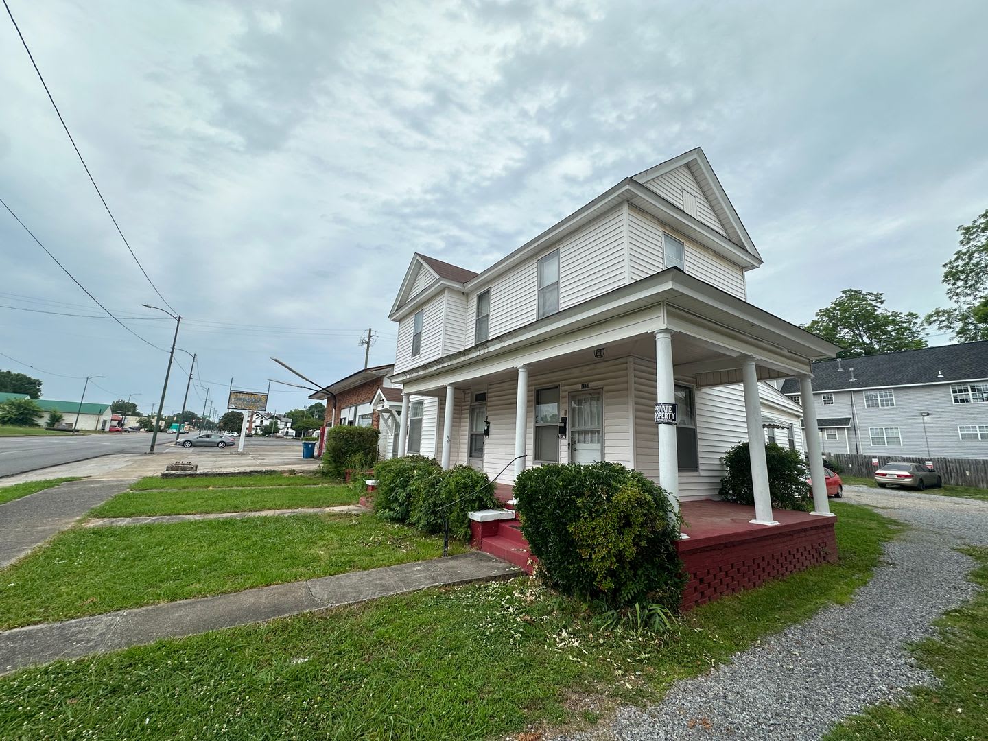 1525 Noble Street – photo 4