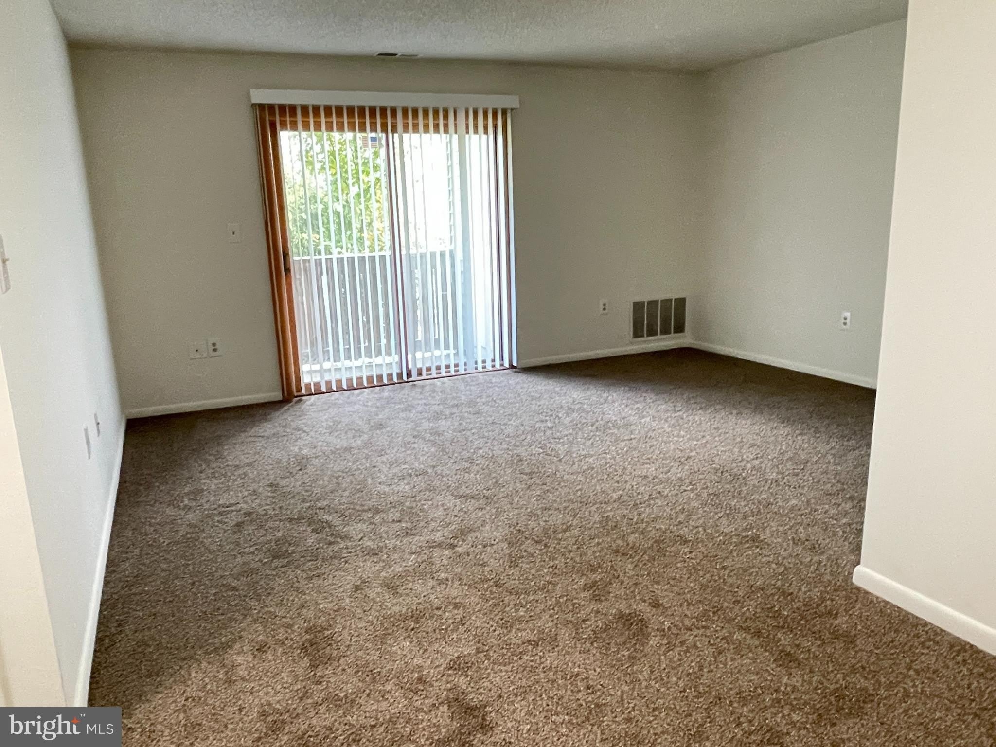 1216 RAVENS CREST Drive – photo 2