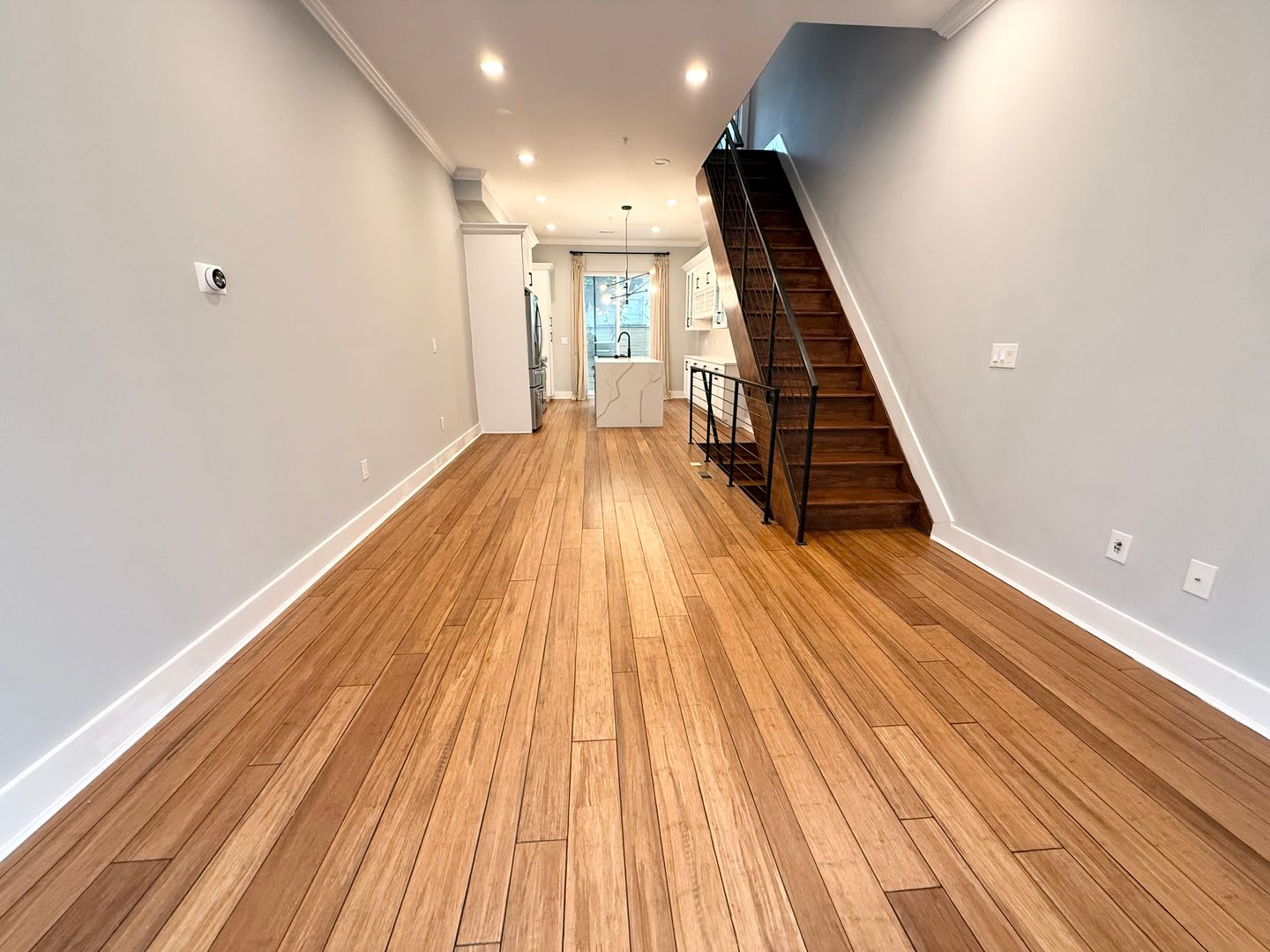 Stunning 4-Bedroom Townhome in Grays Ferry! Available NOW! – photo 4