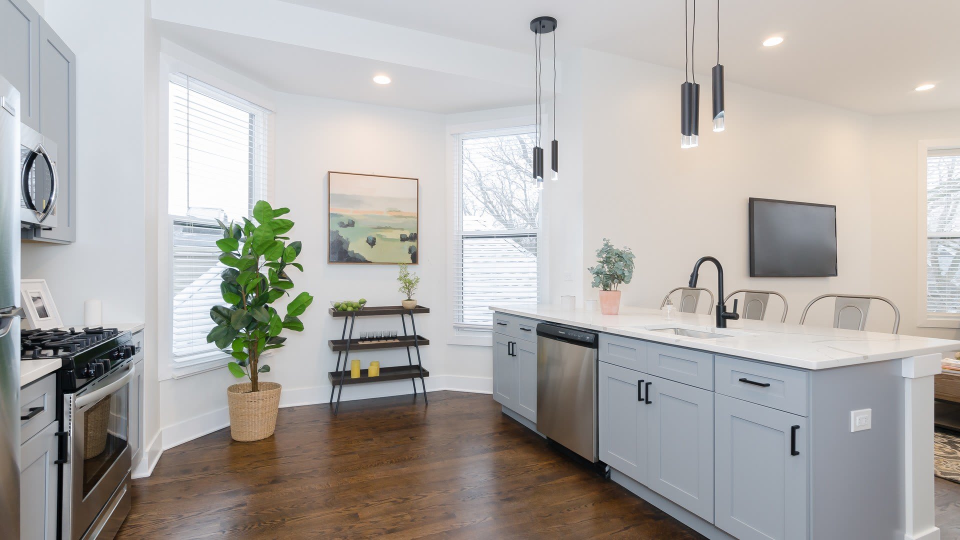 1458 W Pensacola Avenue – photo 4
