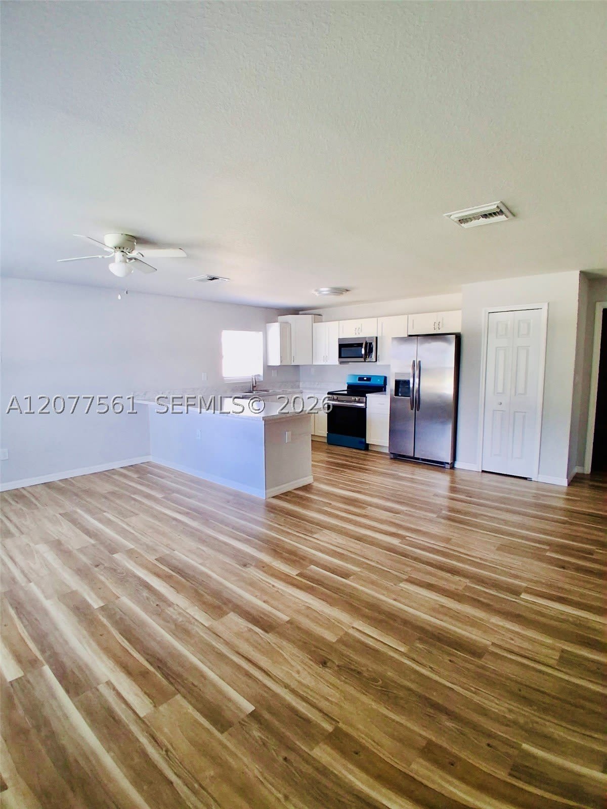 1211 Ramona Avenue – photo 2
