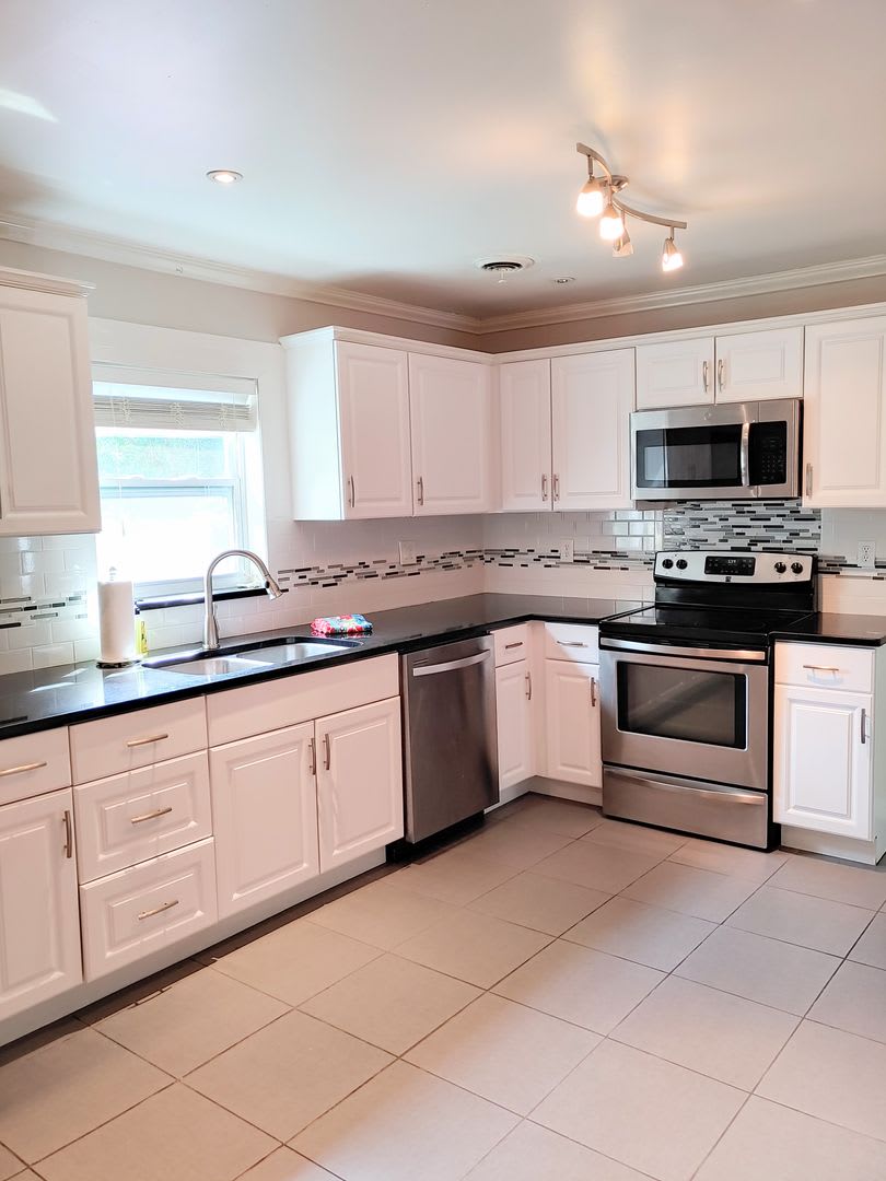 1390 Park Ave – photo 3